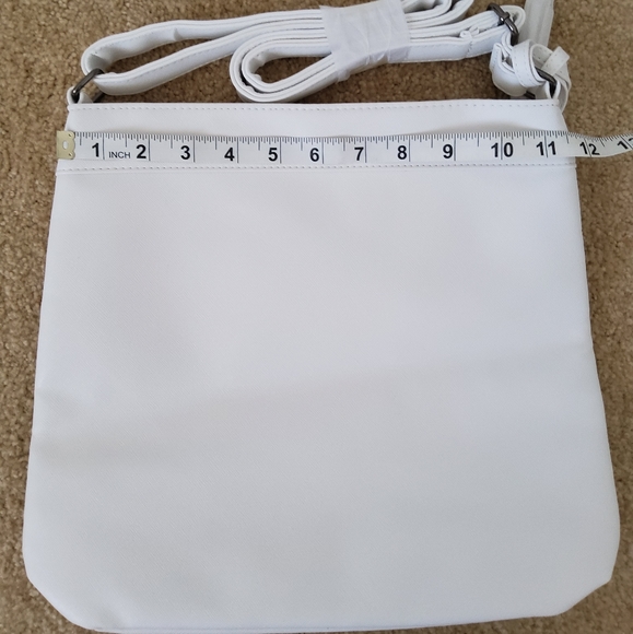 Beauty Brand white purse - Picture 4 of 8